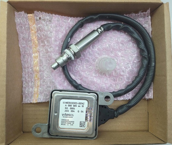 Датчик оксидів азоту NOX A0009054410 MERCEDES