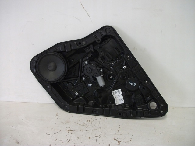 Моторчик склопідйомника двері задніх, правих A0009060908 MERCEDES