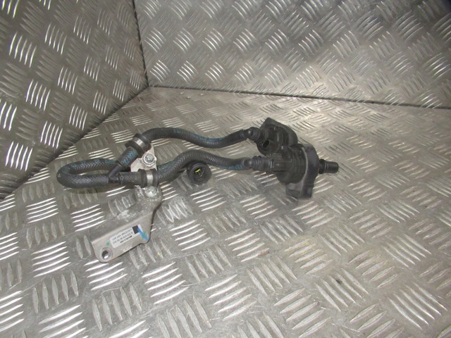 Клапан системи вентиляції паливного бака A0014700893 MERCEDES