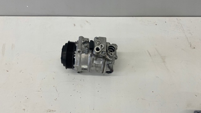 Компресор системи кондиціювання A0032309811 MERCEDES