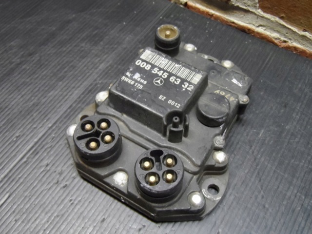 Модуль запалювання, комутатор A0085456332 MERCEDES
