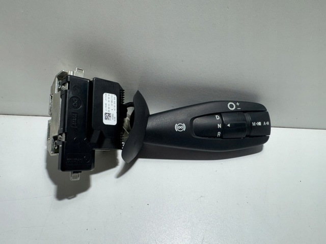 Перемикач підрульовий, правий A0095455424 MERCEDES