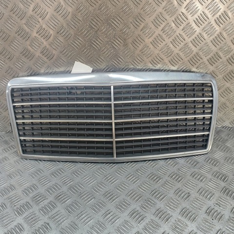 Решітка радіатора A1248800783 MERCEDES