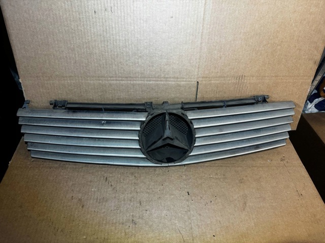 Облицювання радіатора A1298800285 MERCEDES