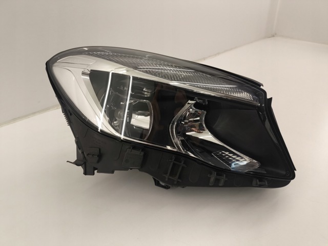 Фара правая A1569061200 MERCEDES