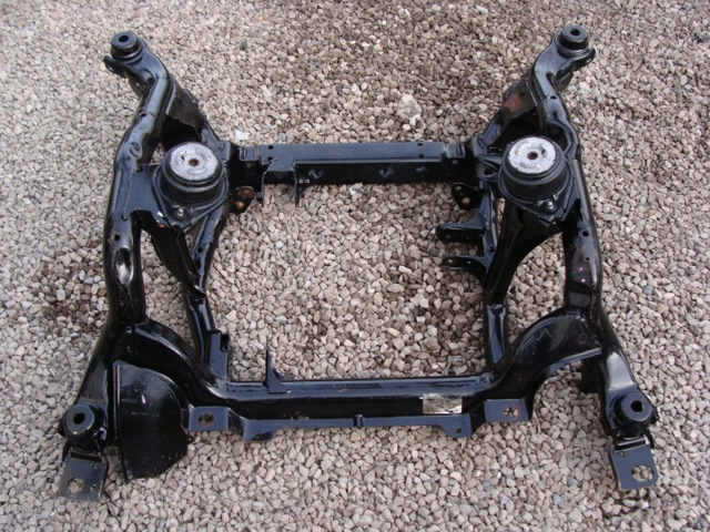 Передня балка A1643300058 MERCEDES