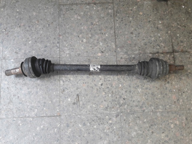 Піввісь задня, ліва A1643502910 MERCEDES