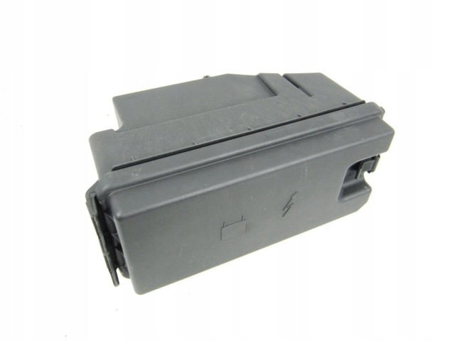 Кришка блоку запобіжників A1645400182 MERCEDES