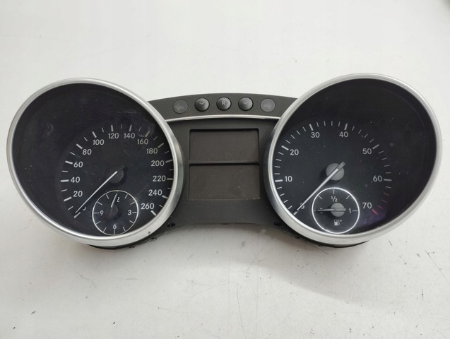 Щиток приладів A1645402047 MERCEDES