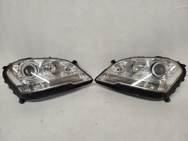 Фара комбінована, передня A1648203259 MERCEDES