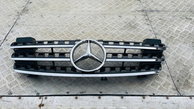 Захисна решітка радіатора A1648801085 MERCEDES