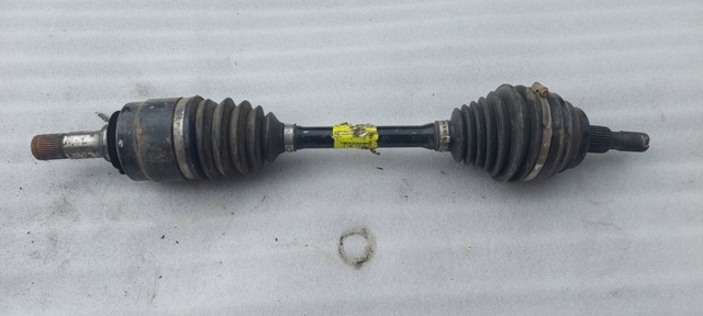 Піввісь передня ліва A1663303400 MERCEDES