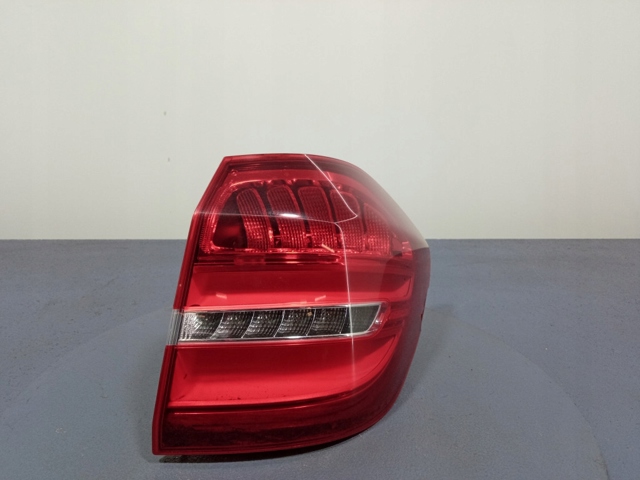 Ліхтар задній правий A1669060202 MERCEDES