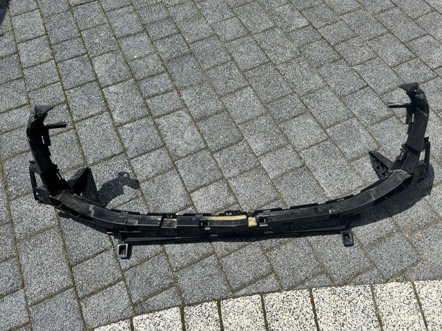 Кронштейн бампера переднього, центральний A1678854502 MERCEDES