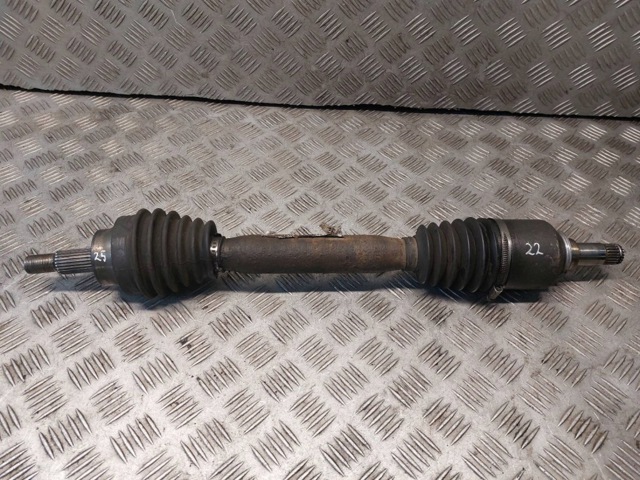 Піввісь передня ліва A1693601172 MERCEDES