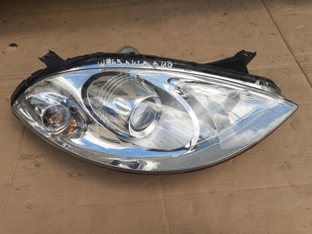 Права блок фара A1698200661 MERCEDES