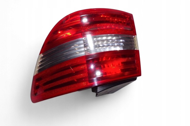 Задні ліхтарі A1698202264 MERCEDES