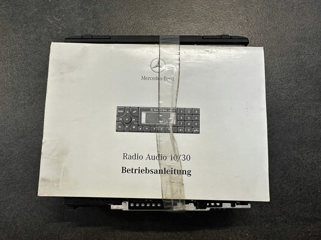 Магнітола (радіо AM/FM) A1708200386 MERCEDES