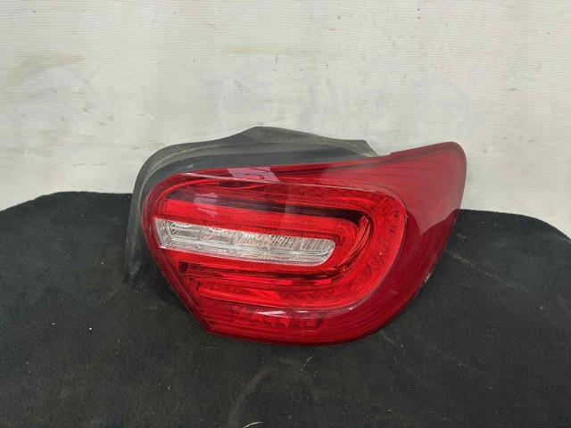 Задній правий стоп A1769063200 MERCEDES