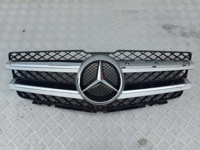 Облицювання радіатора A20488008839776 MERCEDES