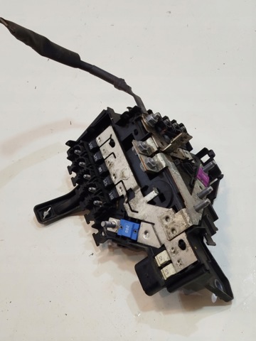 Коробка запобіжників A2055402250 MERCEDES