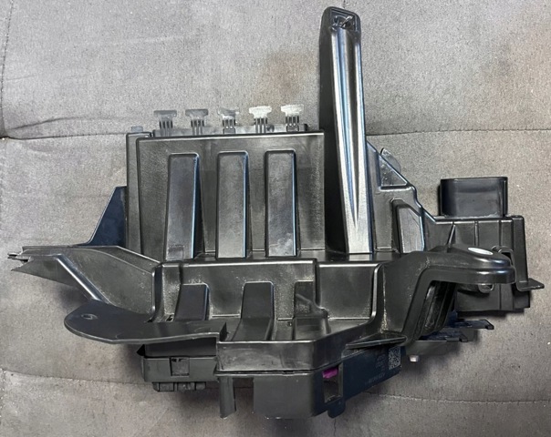 Монтажний блок A2055406811 MERCEDES