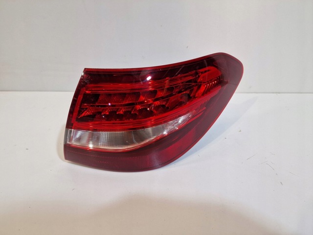 Задні ліхтарі A2059060657 MERCEDES