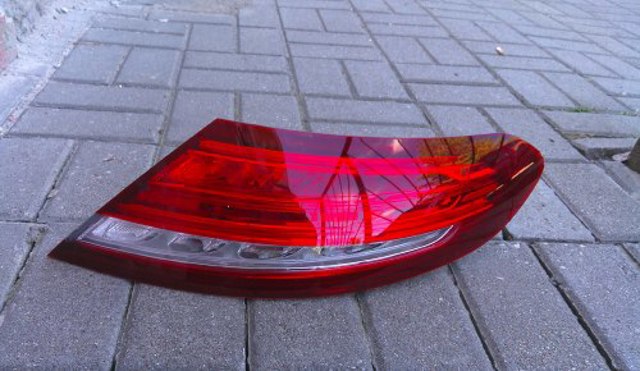 Задні ліхтарі A2059066400 MERCEDES