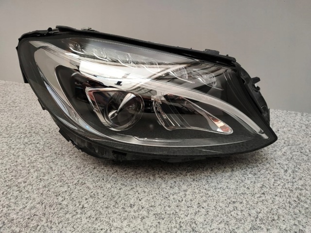 Права блок фара A2059067403 MERCEDES