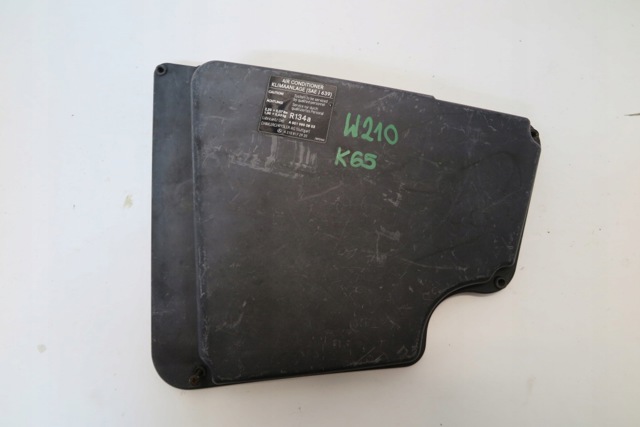 Кришка блоку запобіжників A2105400882 MERCEDES