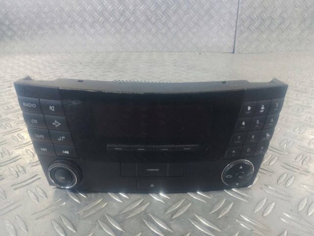 Магнітола A2118200879 MERCEDES