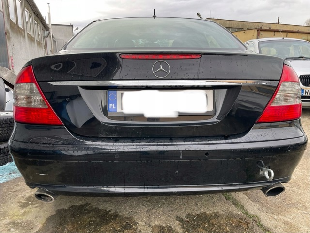 Задній лівий зовнішній ліхтар A2118202364 MERCEDES