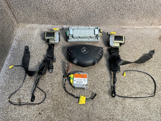 Ремені безпеки A2118600285 MERCEDES