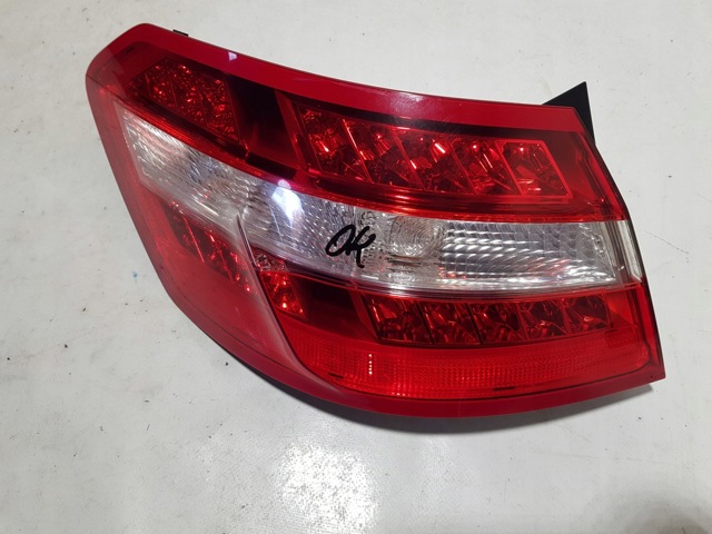 Задня ліва зовнішня фара A2128200164 MERCEDES