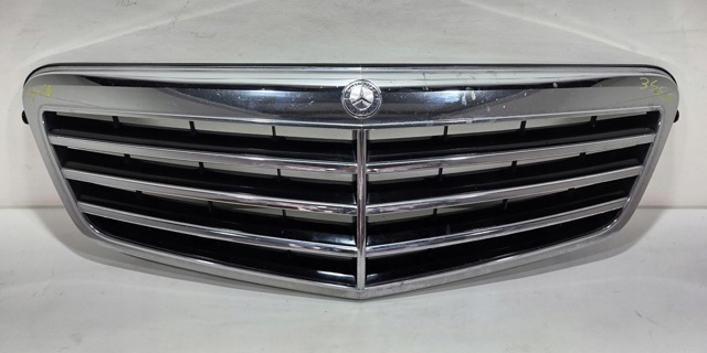 Решітка радіатора A2128800583 MERCEDES