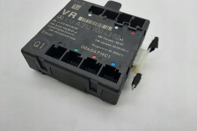 Блок комфорту передніх дверей A2129004302 MERCEDES