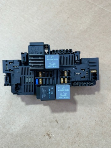 Корпус запобіжників A2139065706 MERCEDES