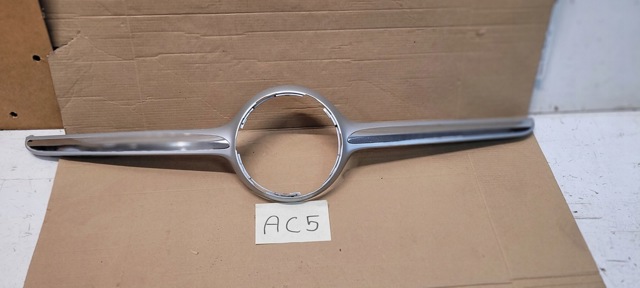 Накладка решітки радіатора нижня A2188851022 MERCEDES