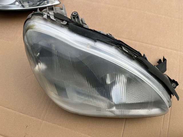 Права блок фара A2208200261 MERCEDES