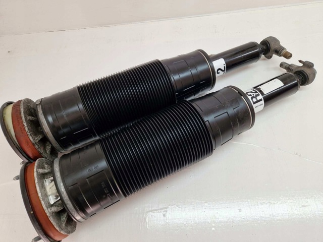 Стійка передня права A2213208413 MERCEDES