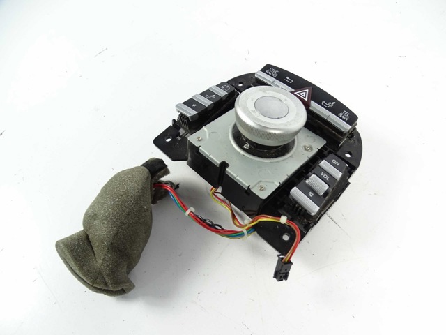 Блок кнопок центральної консолі A2218705358 MERCEDES
