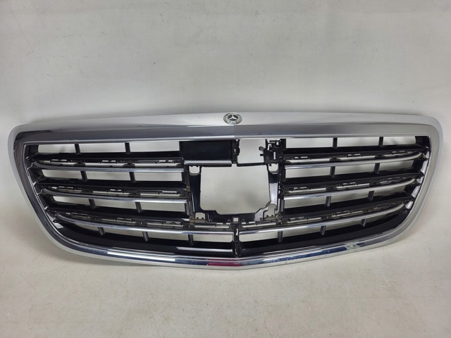 Захисна решітка радіатора A2228802500 MERCEDES