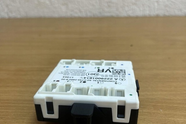 Блок комфорту передніх дверей A2229001614 MERCEDES