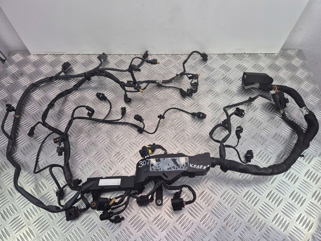 Джгут проводів моторного відсіку A2701502733 MERCEDES