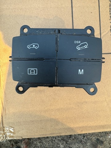 Блок кнопок центральної консолі A2929050300 MERCEDES