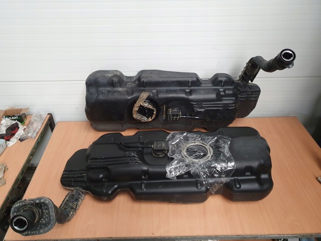 Бак паливний додатковий A4474705500 MERCEDES