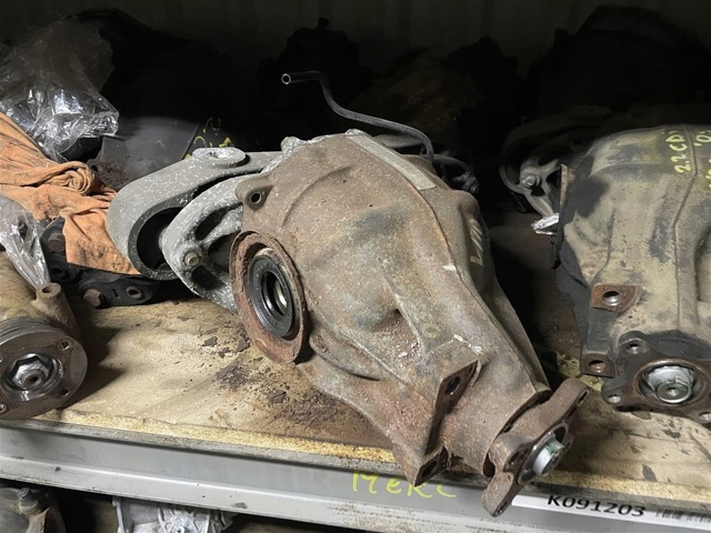 Задній редуктор A6393501314 MERCEDES