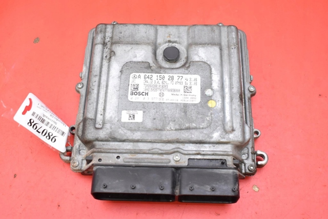 Модуль управління двигуном A6421502877 MERCEDES