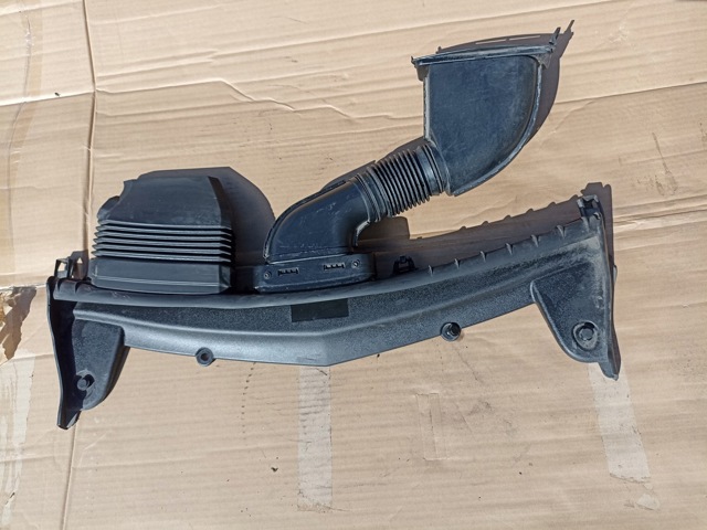 Патрубок повітряний, вхід повітряного фільтра A6540940097 MERCEDES