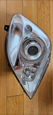 Фари A9068200961 MERCEDES